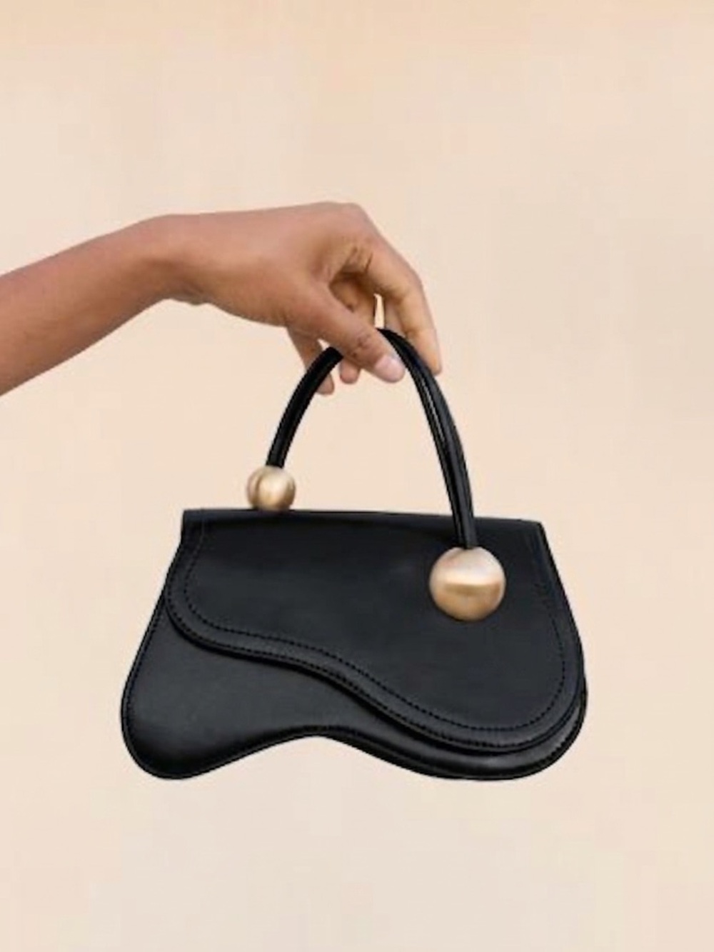 NEW Cult Gaia Kazia Black Sculptural Leather Crossbody Bag MSRP 498